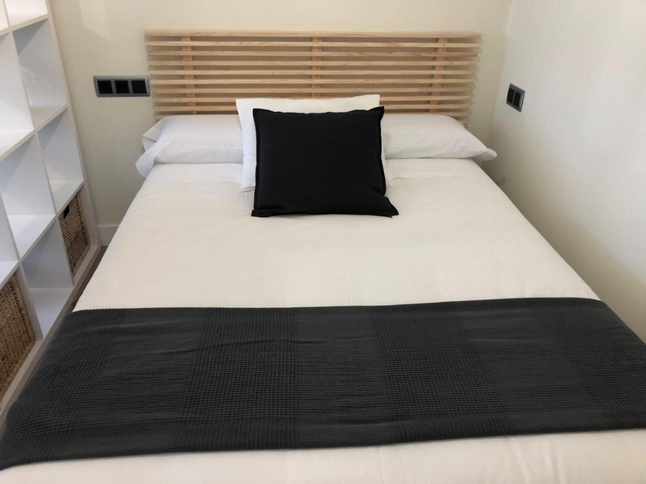 Apartamentos San Lazaro 圣地亚哥－德孔波斯特拉 外观 照片